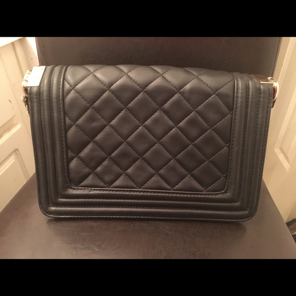 Black Quilted Chain Bag - Picture 4 of 4